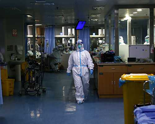 右侧卵巢囊肿有8厘米需要做手术吗？