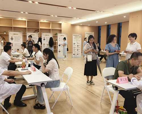 孕期常有这4种感受，宝宝可能是个小淘气